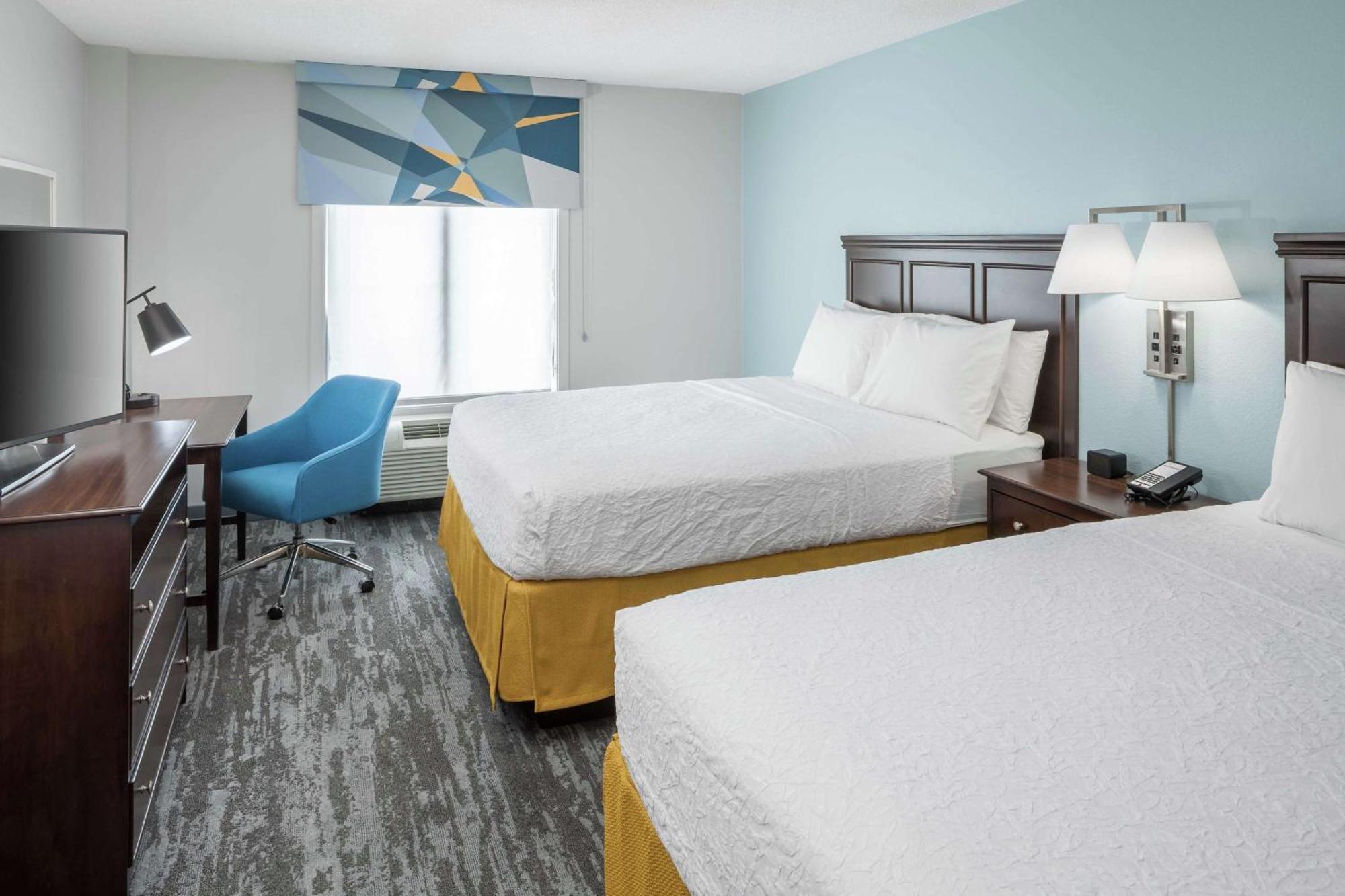Hampton Inn & Suites Miami-Doral Dolphin Mall Sweetwater Exterior photo